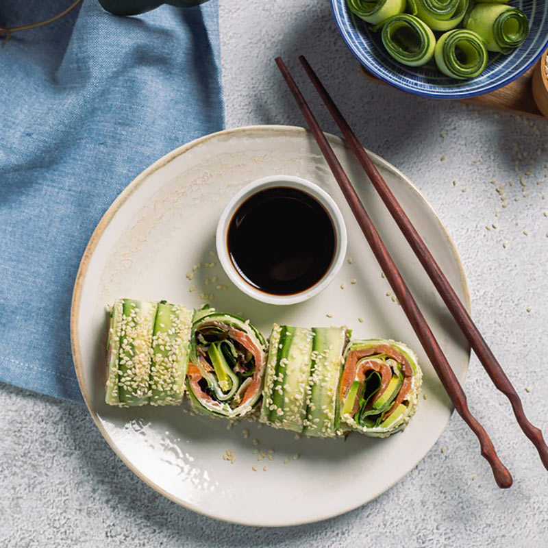 Gurken-Sushi-Rolls mit Camembert Creme