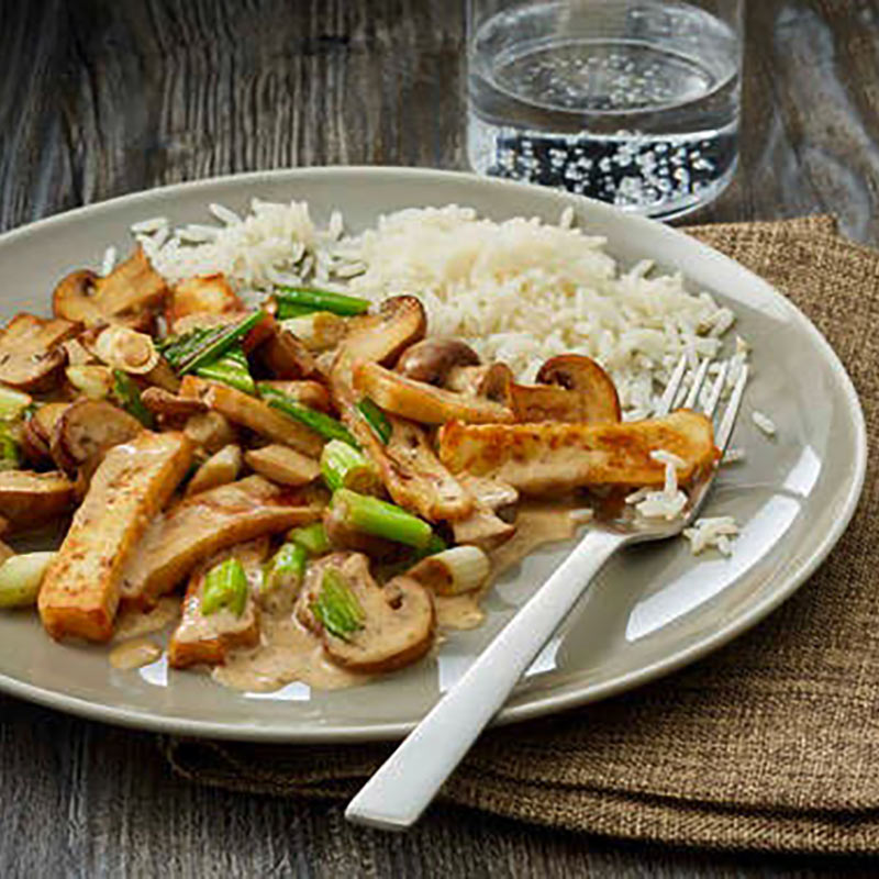 Vegetarisches Geschnetzeltes mit Grill Käsegenuss