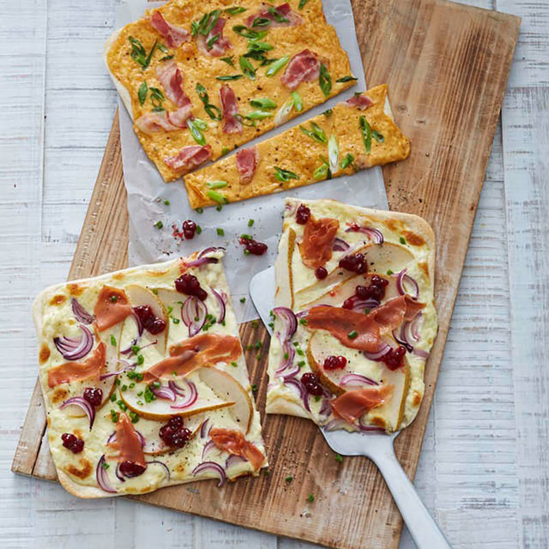 Alpenhain Original Obazda auf Flammkuchen