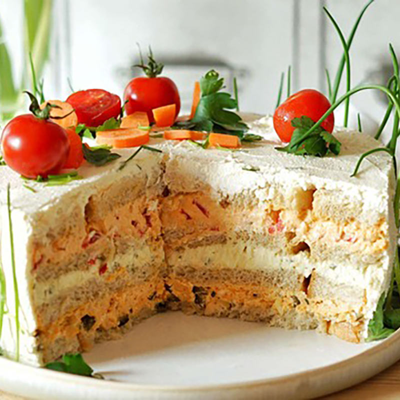 Brot-Torte mit Camembert Creme und Obazda
