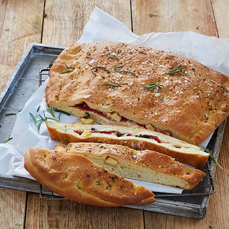 Focaccia mit Camembert Creme und Grill Käsegenuss