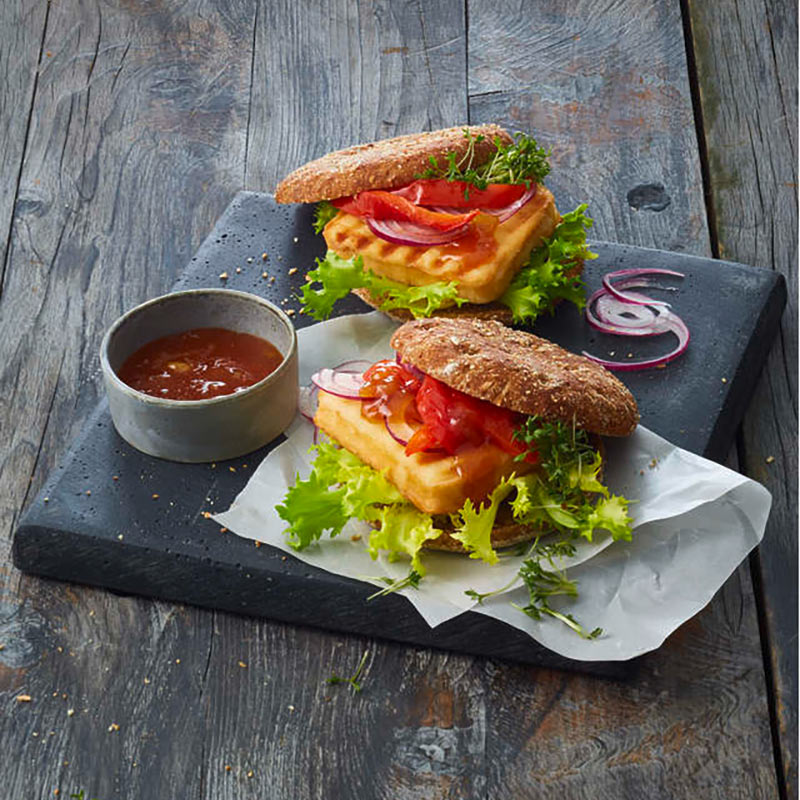 Vegetarischer Burger mit Grill Käsegenuss