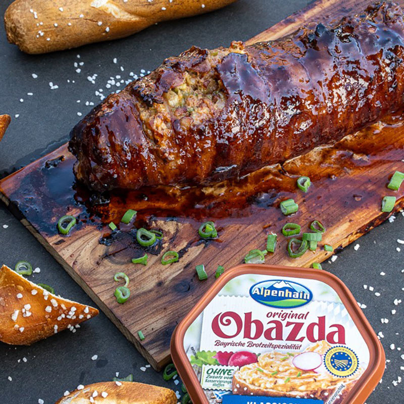 Smoked Bacon-Wrapped Filet mit Obazda Füllung