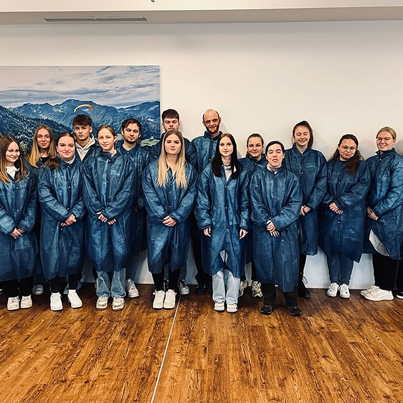 Frischpack- und ALPMA-Auszubildende zu Besuch